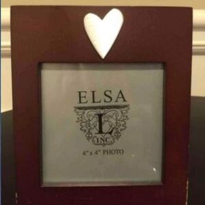 Pretty picture frame with a silver heart by Elsa.